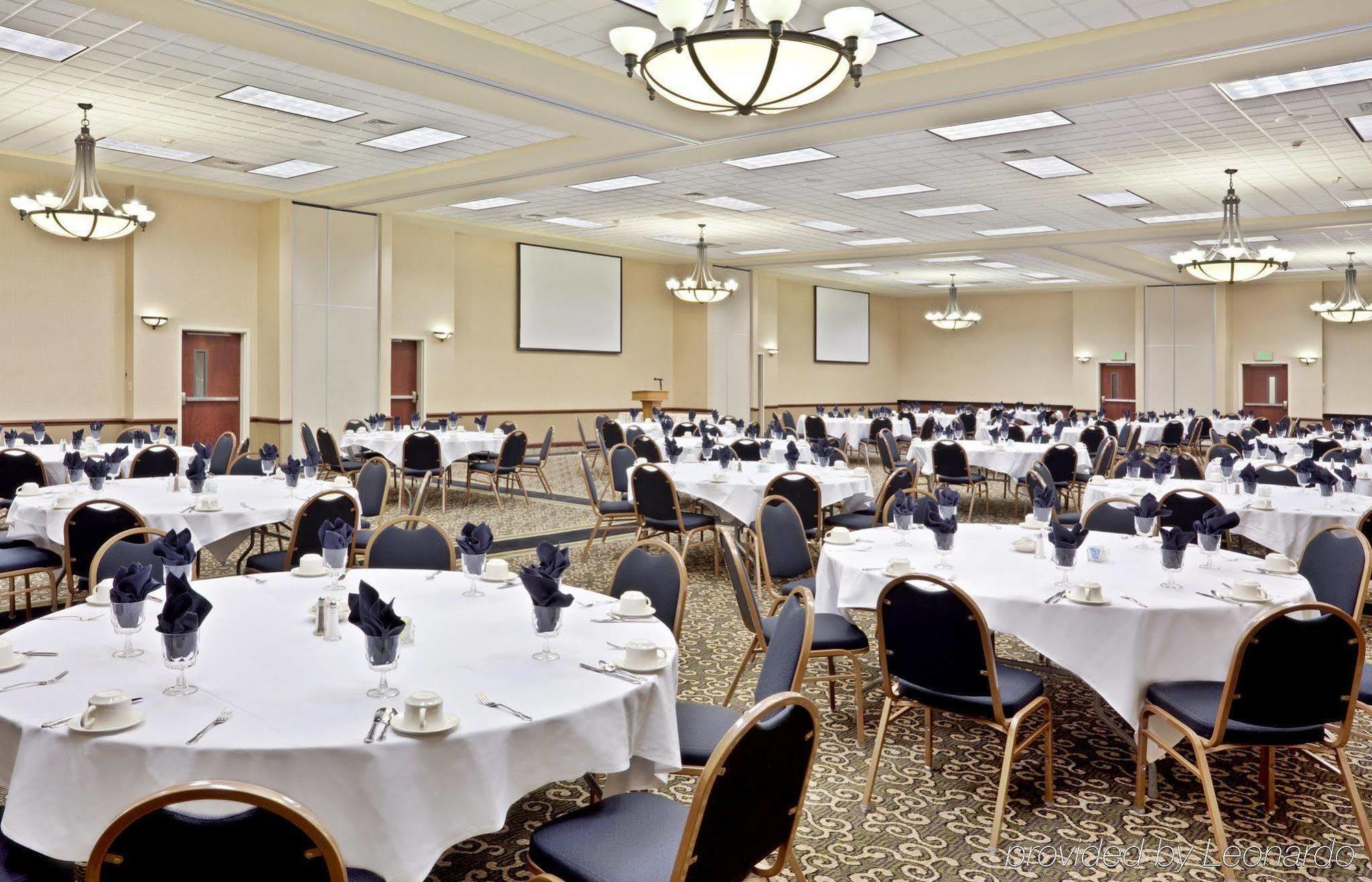 Express & Pasco-tricities By Ihg Hotel 3*